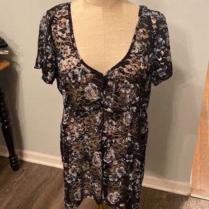 NEW torrid 1X Lacey top